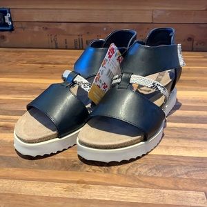 Muk Luks Pitch Soprano Wedge